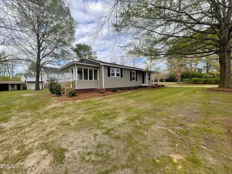 409 Lipscomb Road Angier NC 27501