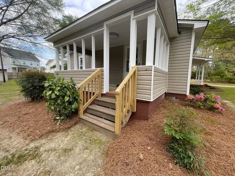 409 Lipscomb Road Angier NC 27501
