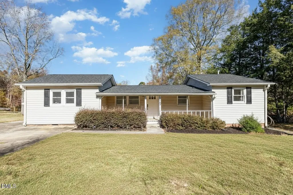 1568 Petty Road Graham NC 27253