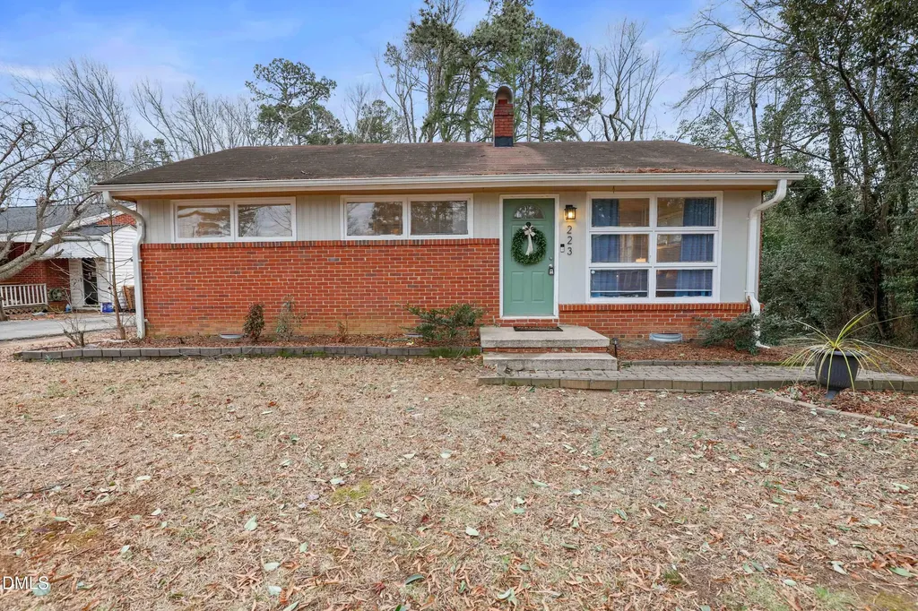223 Adams Street Cary NC 27513