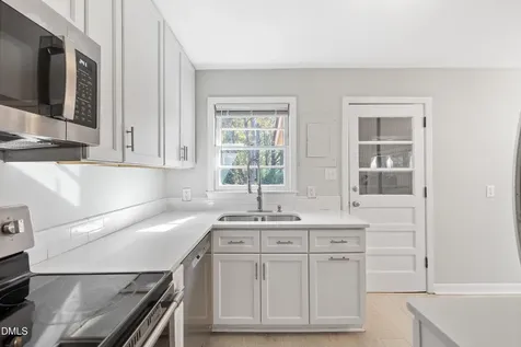 223 Adams Street Cary NC 27513