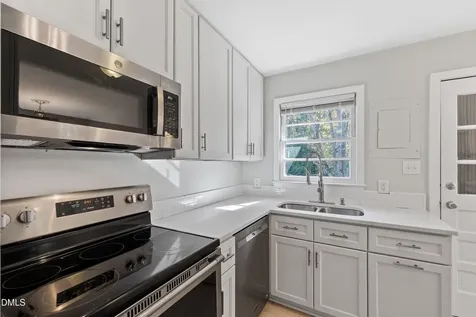 223 Adams Street Cary NC 27513