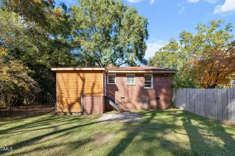 223 Adams Street Cary NC 27513