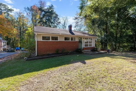 223 Adams Street Cary NC 27513