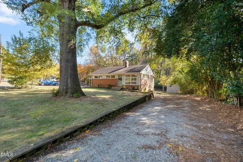 223 Adams Street Cary NC 27513