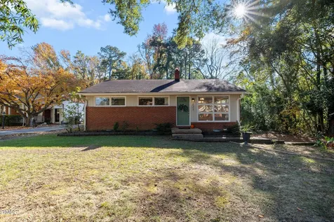 223 Adams Street Cary NC 27513