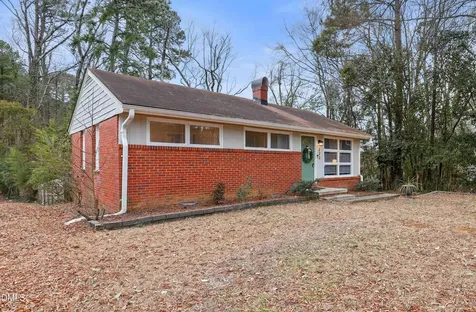 223 Adams Street Cary NC 27513