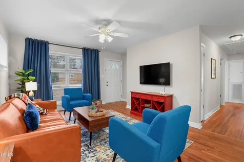 223 Adams Street Cary NC 27513