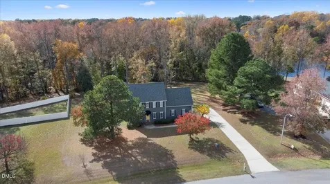 6712 Wavcott Drive Fuquay Varina NC 27526
