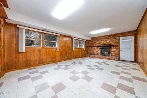 1103 Warren Avenue Cary NC 27511