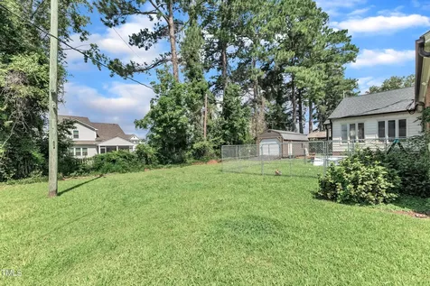 302 S Pine Street Benson NC 27504