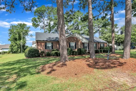 302 S Pine Street Benson NC 27504