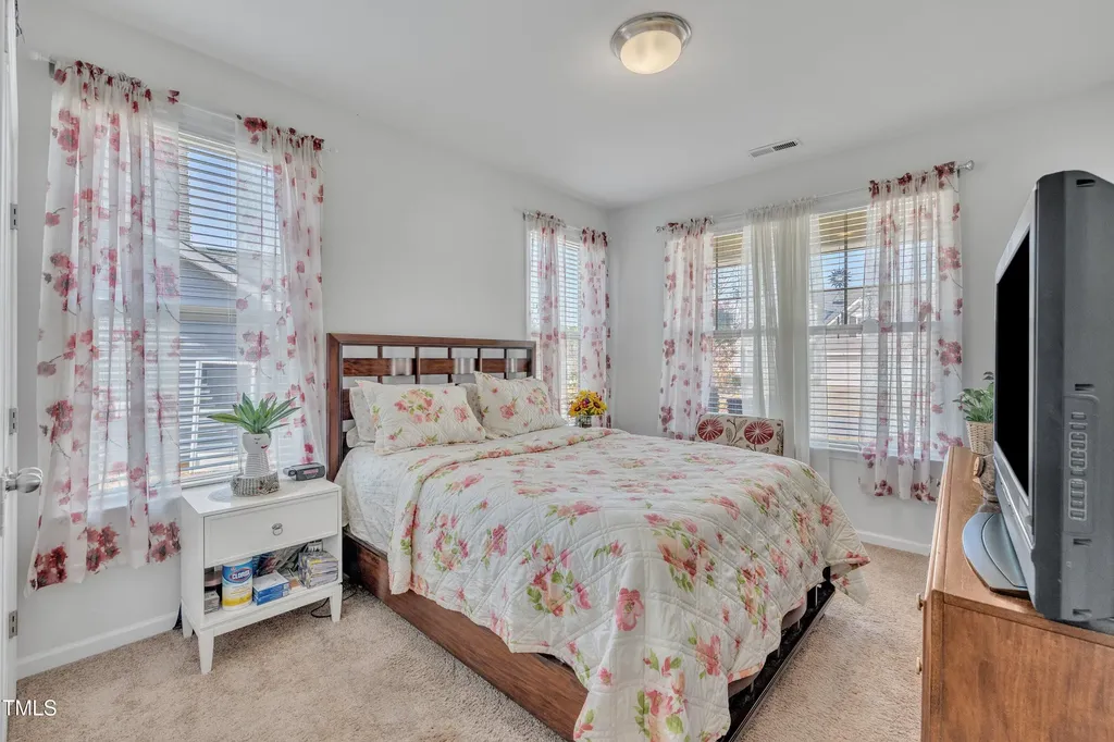 123 Carbone Lane Clayton NC 27527