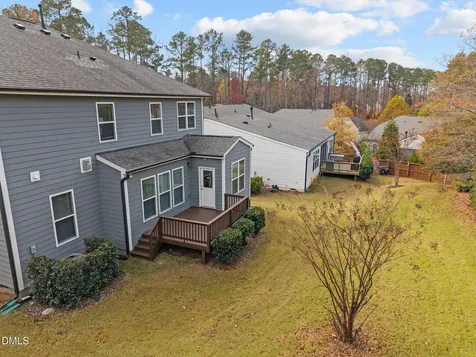217 Oakmere Drive Cary NC 27513