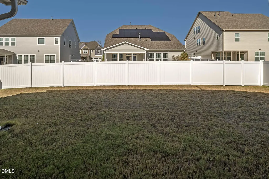 336 Faxton Way Holly Springs NC 27540