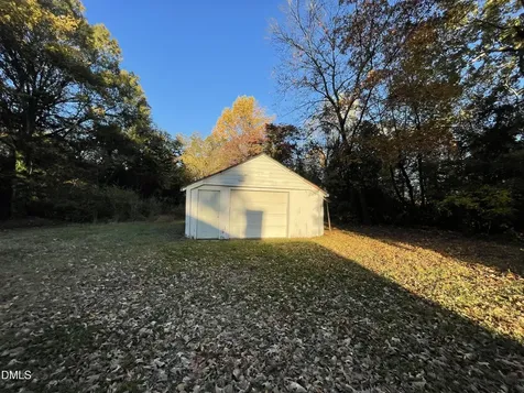 2012 Chapel Hill Road Burlington NC 27215