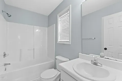 1429 E Stone Arch Drive Fuquay Varina NC 27526