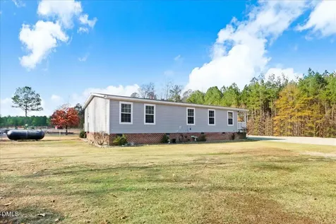 2310 Devils Racetrack Road Four Oaks NC 27524