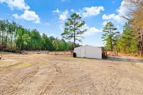 2310 Devils Racetrack Road Four Oaks NC 27524