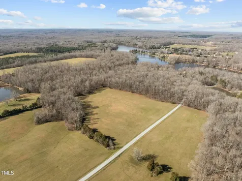 4 Deer Run Trail Hillsborough NC 27278