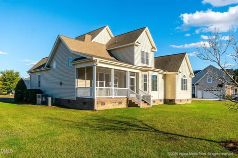 1048 Augusta Lane Greenville NC 27858