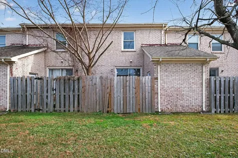 407 Kirkcaldy Court Fayetteville NC 28314