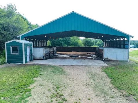 687 Brock Road Bunnlevel NC 28323