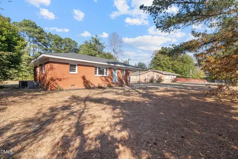 1546 Eloise Street Fayetteville NC 28311
