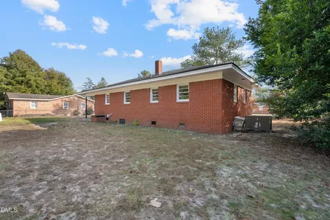 1546 Eloise Street Fayetteville NC 28311