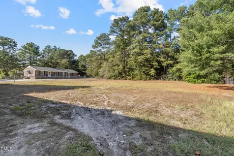1546 Eloise Street Fayetteville NC 28311