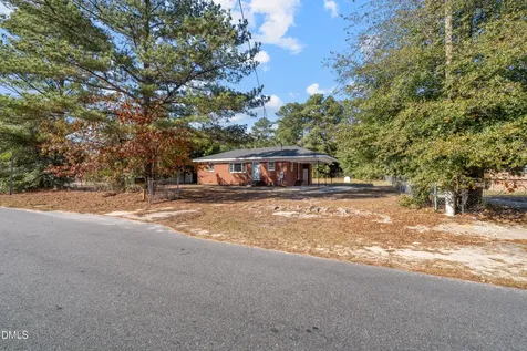 1546 Eloise Street Fayetteville NC 28311