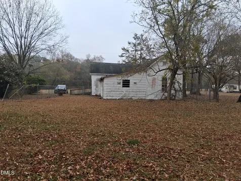 107 Tilghman Street Kenly NC 27542