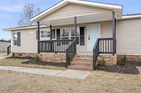 1410 Darby Drive Raeford NC 28376