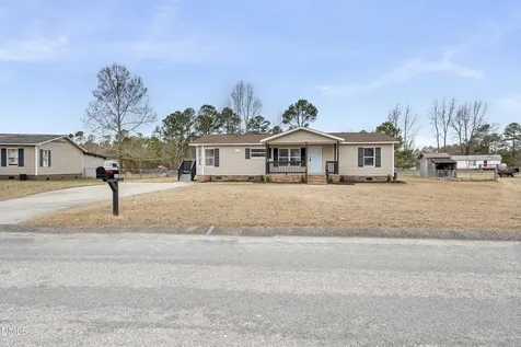 1410 Darby Drive Raeford NC 28376