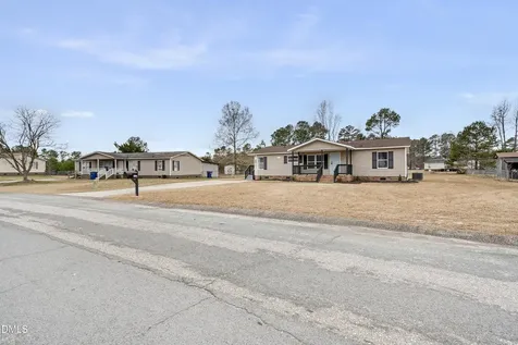 1410 Darby Drive Raeford NC 28376