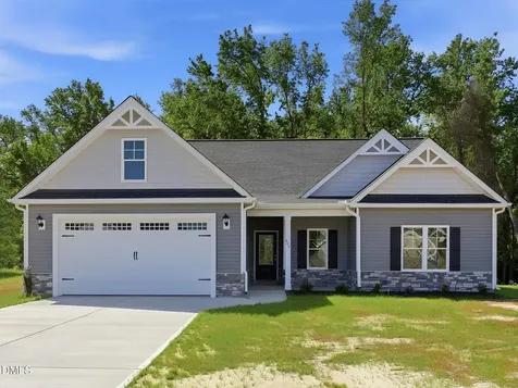 400 Creeks Edge Drive Pikeville NC 27863