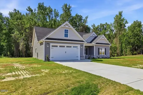 400 Creeks Edge Drive Pikeville NC 27863