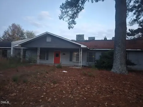 311 E Bryant Street Enfield NC 27823