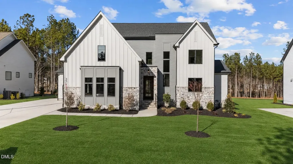 35 Chestnut Oak Drive Youngsville NC 27596