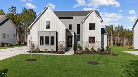 35 Chestnut Oak Drive Youngsville NC 27596