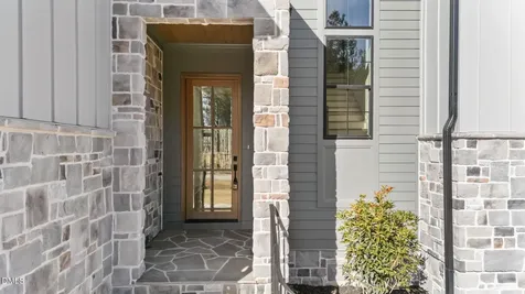 35 Chestnut Oak Drive Youngsville NC 27596