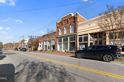 134 S Main Street Warrenton NC 27589