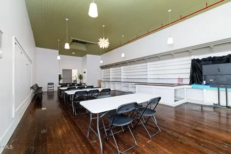 134 S Main Street Warrenton NC 27589