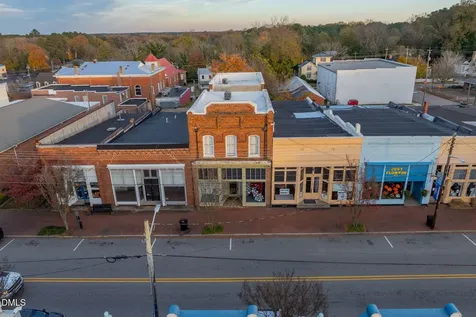 134 S Main Street Warrenton NC 27589