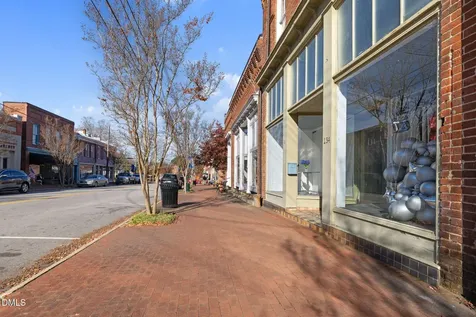 134 S Main Street Warrenton NC 27589