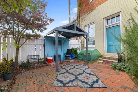 134 S Main Street Warrenton NC 27589