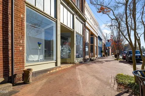 134 S Main Street Warrenton NC 27589