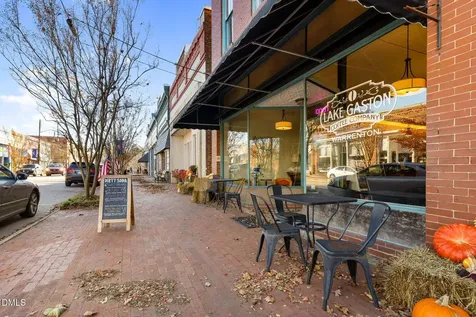 134 S Main Street Warrenton NC 27589
