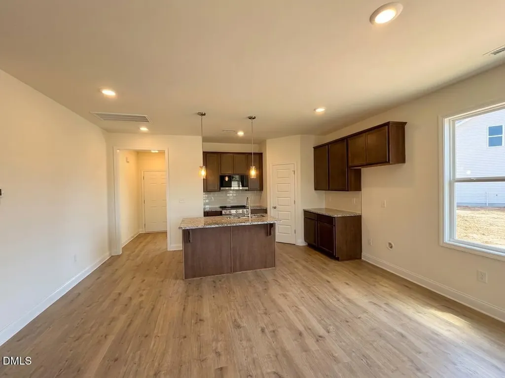 88 W Coulter Court Selma NC 27576