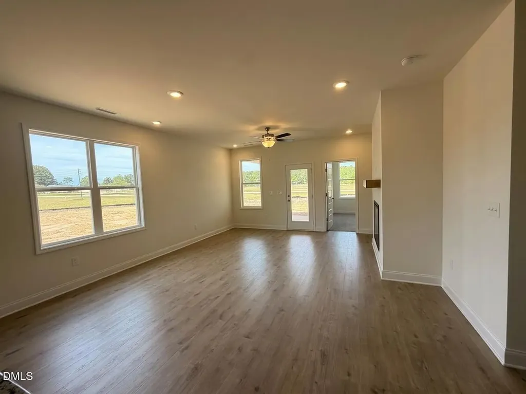 88 W Coulter Court Selma NC 27576